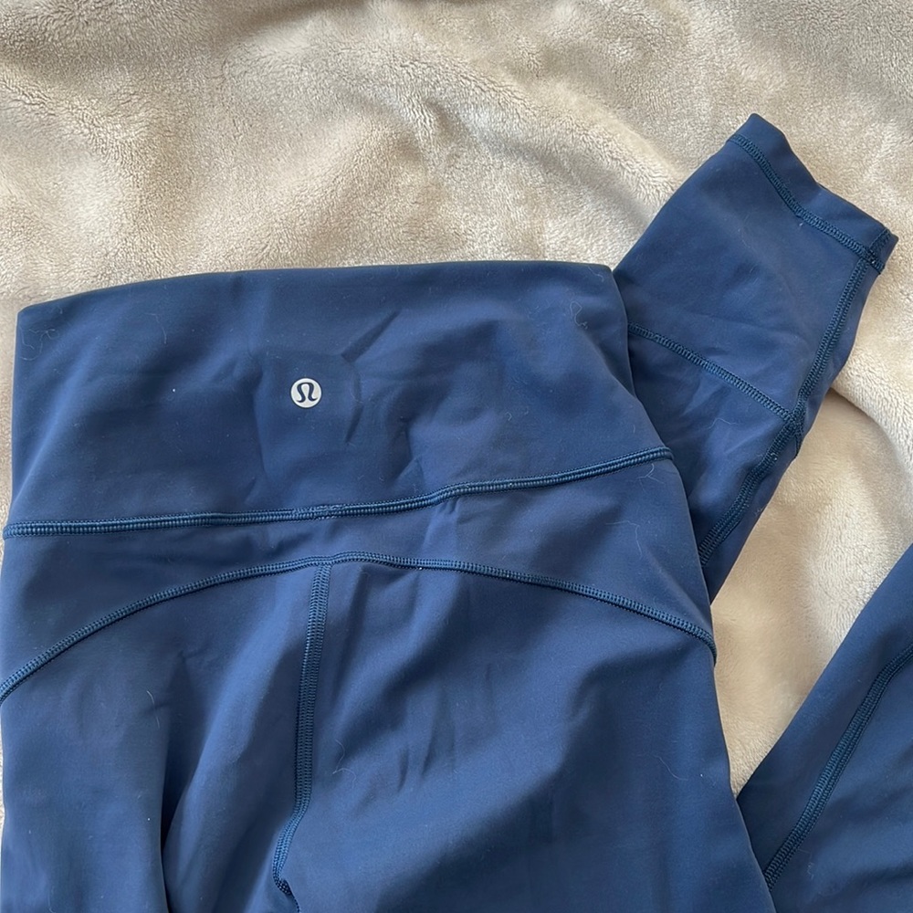 Lulu Lemon Blue/Navy Leggings Size 4